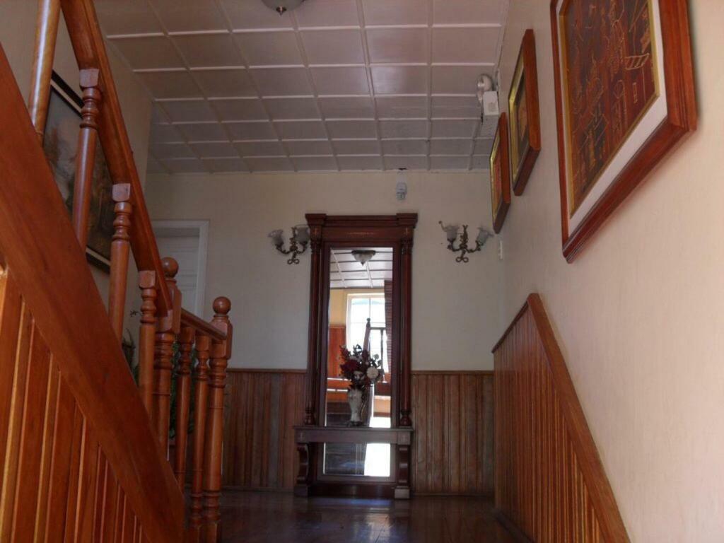 Volunteer House Hotell Quito Exteriör bild